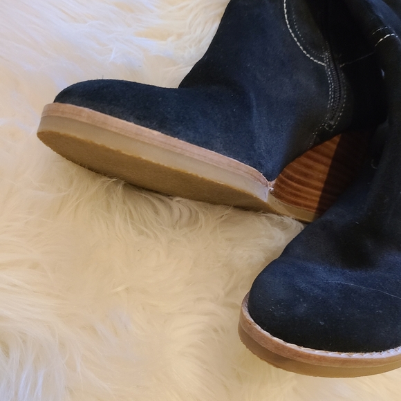 Suade Boots - Picture 3 of 9